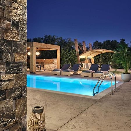 Errikos Family Villa Áyios Kírikos Exteriör bild
